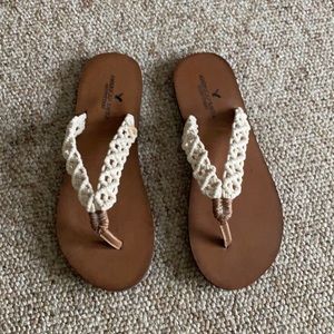 American eagle flip flops